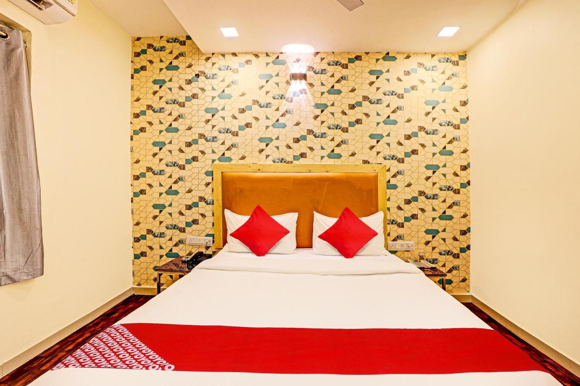 Hotel O Alexa Ahmedabad Eksteriør billede
