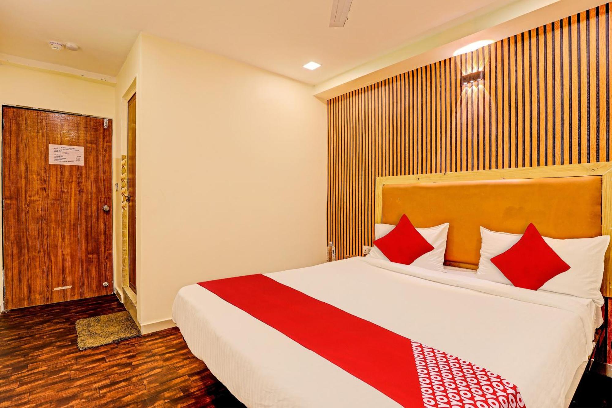 Hotel O Alexa Ahmedabad Eksteriør billede