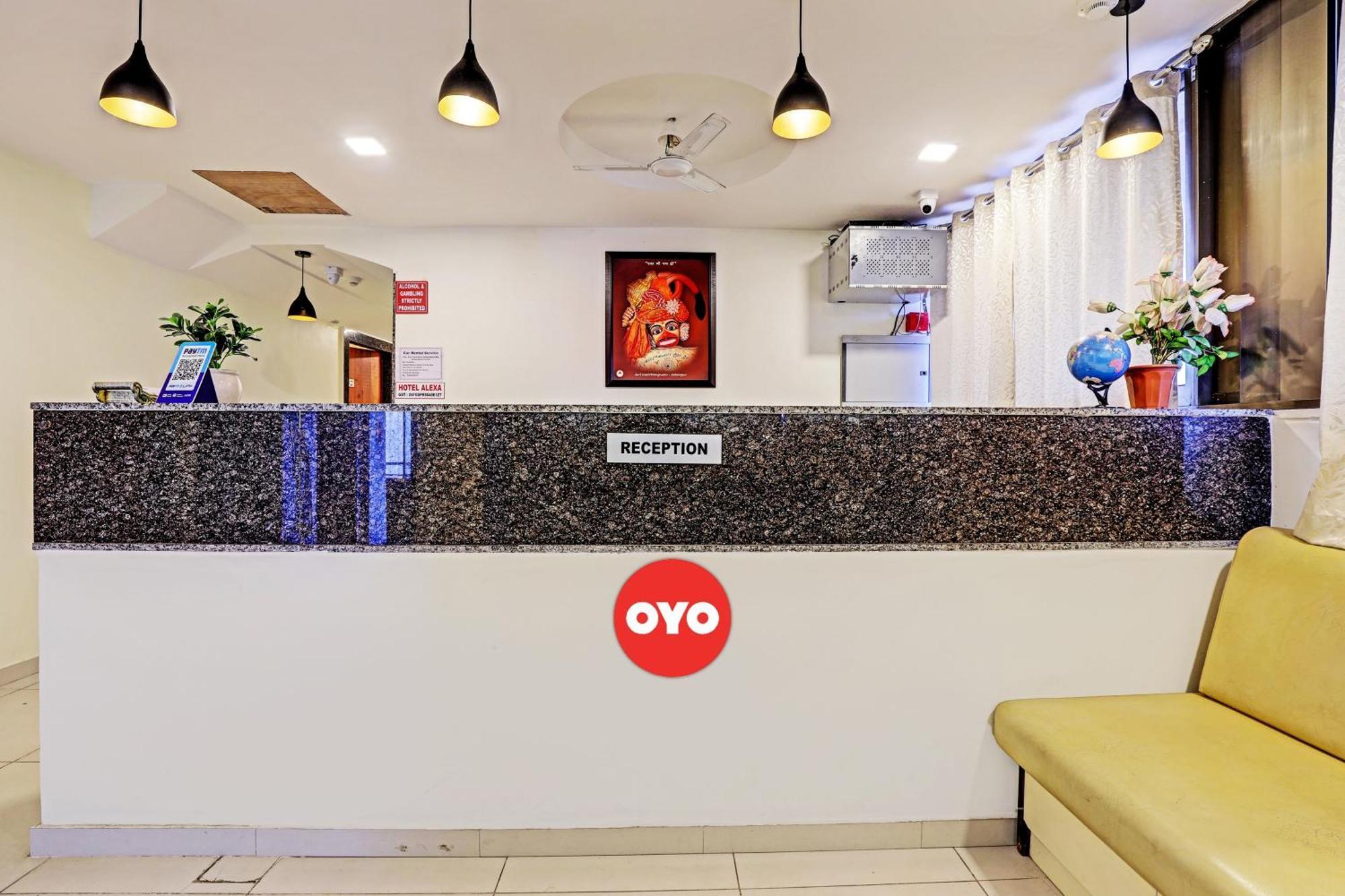 Hotel O Alexa Ahmedabad Eksteriør billede